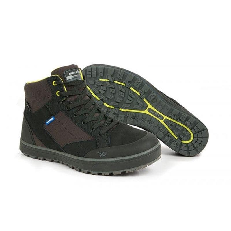 Matrix waterproof mid boot