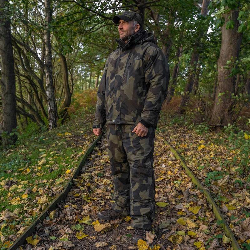 Avid Carp ARCTIC 50 Camo Suit